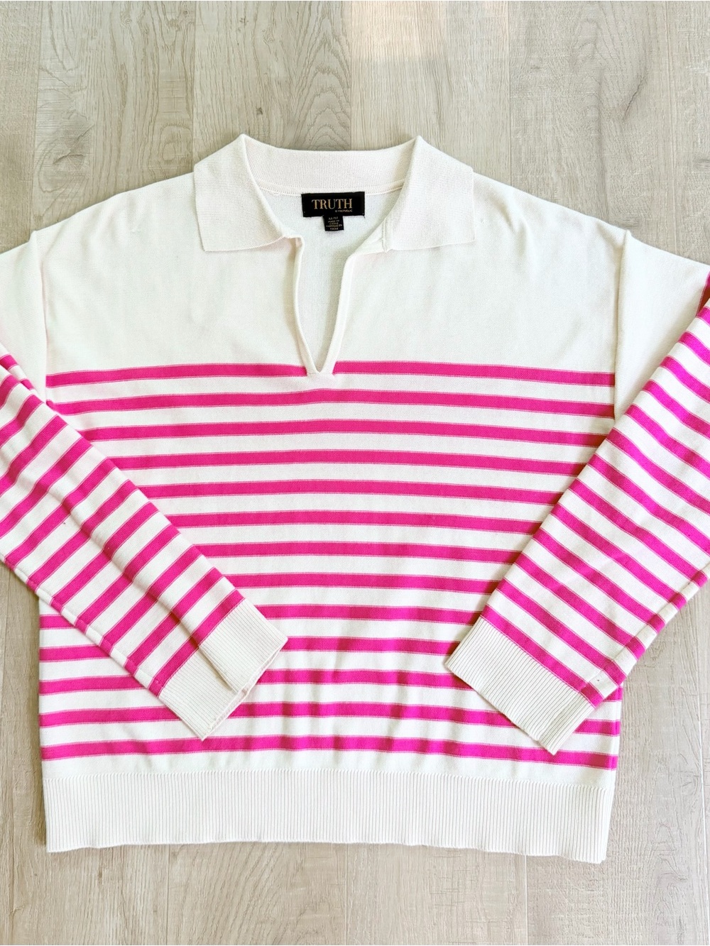TRUTH White Sweater with Hot Pink Stripes